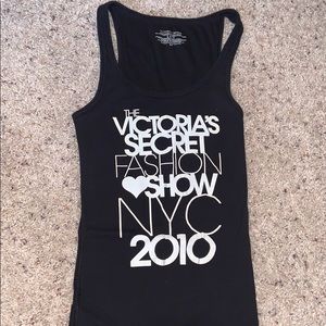 Victoria’s Secret ribbed tank